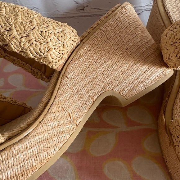FARM Rio Raffia Platform Sandal - Picture 7 of 14